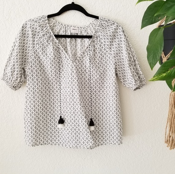 a new day Tops - 👇A NEW DAY Boho geometric tassel top